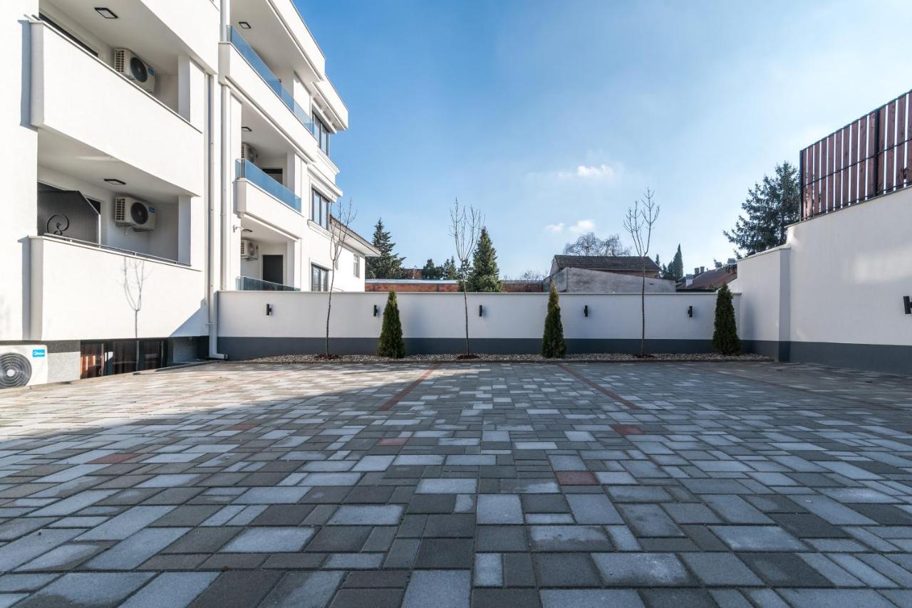 Daisy Resort Novi Sad Eksteriør bilde